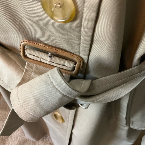 Vintage Burberry Khaki Men’s Trench Coat - Picture 3 of 16